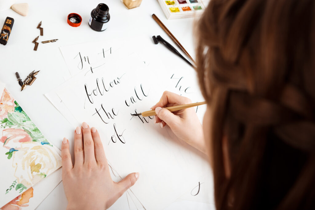 écriture stylée manuscrite